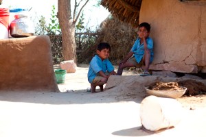 Meninos dalits no Rajastão (Malteser International / Carmen Wolf)